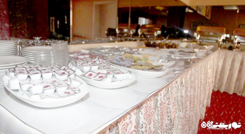 بوفه سلف سرویس رستوران اصلی